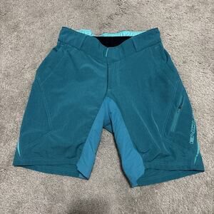 Endura Shorts Womens Size Small Blue Cargo Hummvee Bike Cycling Padded Shorts